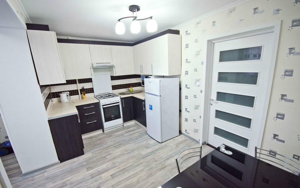 Black And White Apartment Chisinau Eksteriør bilde